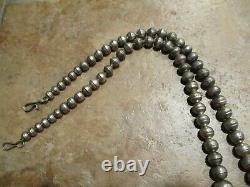 30 OLDER Vintage Navajo Graduated Sterling PEARLS Bench Made Bead Necklace