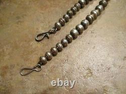 30 OLDER Vintage Navajo Graduated Sterling PEARLS Bench Made Bead Necklace