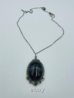 Antique Navajo Hand Made Sterling Silver Banded Black Agate Pendant Necklace