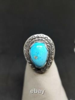 Aritisan Made Sterling Silver Turquoise Southwest Native style Ring