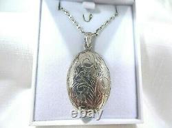 Deceased Estate Made In Italy Milor Solid Sterling Silver Oval Locket & Chain