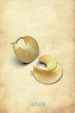 Earlobe 27mm Diametre Beautiful 18K Yellow Gold Over Hoop Earrings Made in Italy