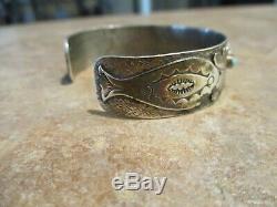 FANTASTIC Vintage Navajo Hand Made Sterling Spiny Oyster Turquoise FISH Bracelet