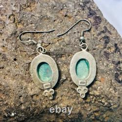 Hand Made 925 Sterling Silver Pair of Earrings With Emerald Stone