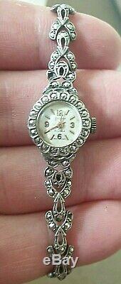 Ladies solid silver Accurist watch, 21 jewels swiss made vintage antique