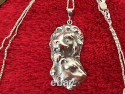 Made in USA Sterling silver scenic lion lioness king queen pendant necklace