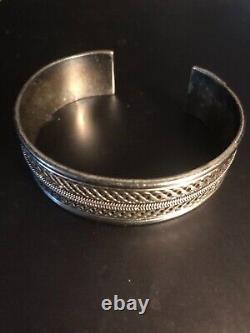 NAVAJO CUSTOM MADE STERLING SILVER LGE BRACELT HEAVY 39.88g, 6 + 1 1/4' GAP