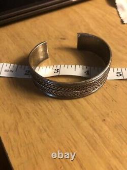 NAVAJO CUSTOM MADE STERLING SILVER LGE BRACELT HEAVY 39.88g, 6 + 1 1/4' GAP