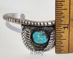 Native American Navajo Made Bracelet With Turquoise Sterling Silver Jewelry Nice