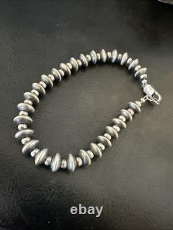 Navajo 8mm Flat 4mm Round Beads 7.5 Sterling Silver Bracelet 18988