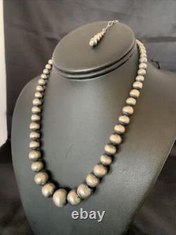 Navajo Pearls Graduated Sterling Silver Round Seamless Bead Necklace 21