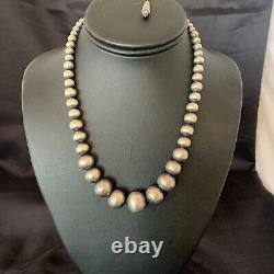 Navajo Pearls Graduated Sterling Silver Round Seamless Bead Necklace 24