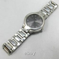 Nice! Gucci 8900m Silver Gray Dial Date Men's Vintage Swiss Made Watch