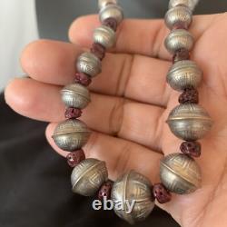 Purple Spiny Oyster Navajo Pearls Sterling Silver Bead Necklace 95507 Purple Spiny Oyster Navajo Pearls Sterling Silver Bead Necklace 95507