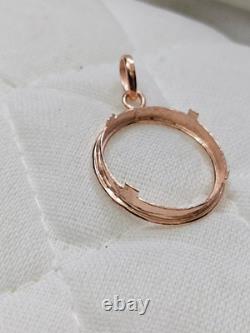 Round pendant made of 925 sterling silver with prong setting