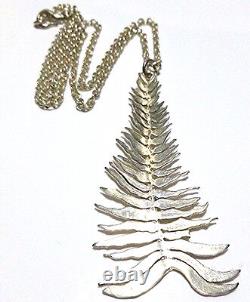 Saw Modern Trendy English Sterling Silver Hand Made Feather Pendant Necklace