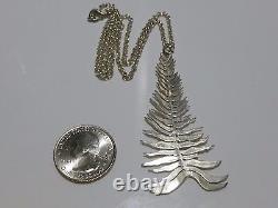 Saw Modern Trendy English Sterling Silver Hand Made Feather Pendant Necklace