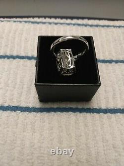 Size 9 Large Sterling Silver Ring made With Crystal From Swarovski (198)