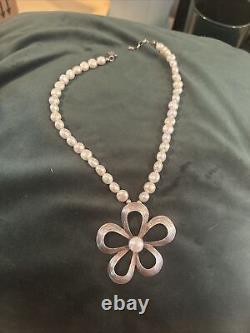 Sterling Silver Flower Pendant Pearl Necklace Made In Israel 12