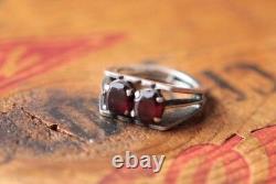 Vintage Artisan Hand Made Sterling Silver Garnet Stone Ring 6.6 g Size 7.5