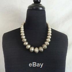 Vintage NAVAJO Sterling Silver Hand-Made Navajo Pearls NECKLACE Saucer Beads