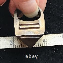Vintage USA Made Sterling SIlver Unique Triangle Design Bold Look Ring sz 7