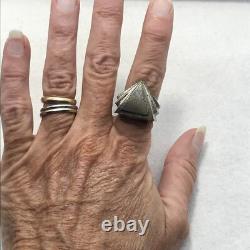 Vintage USA Made Sterling SIlver Unique Triangle Design Bold Look Ring sz 7