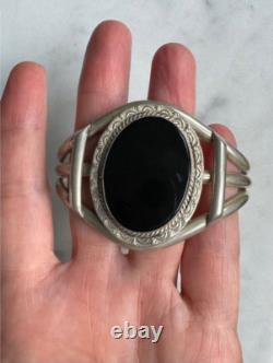 Well Made 925 Sterling Silver And Onyx Cuff Bracelet