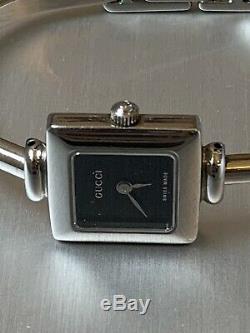 Womens Gucci Sterling Silver Watch 1900L Swiss Made Needs Batteries AS IS