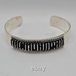 Zuni Made Sterling Silver White Buffalo Needlepoint Cuff Bracelet Size 12 Signed